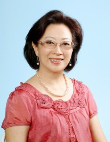 Christine H Yao