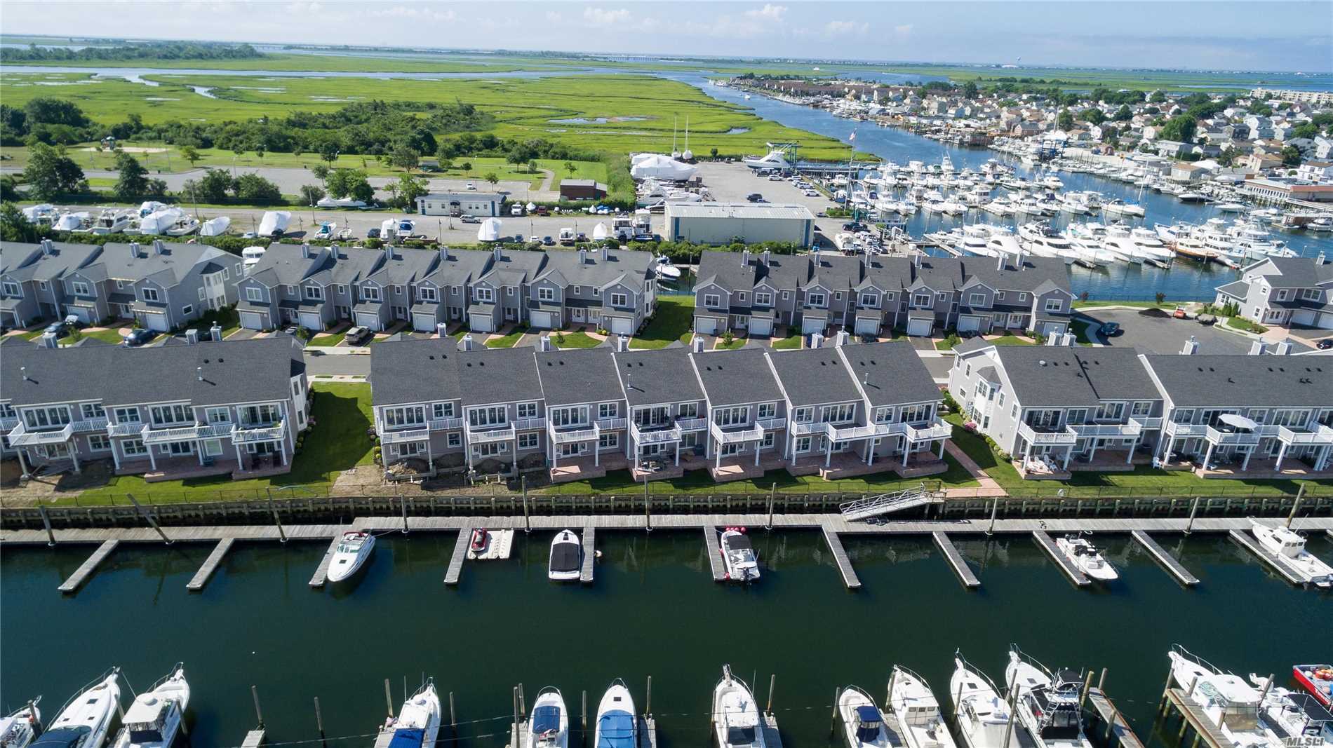 Ocean Watch Freeport Long Island Condominiums Hoas Gated