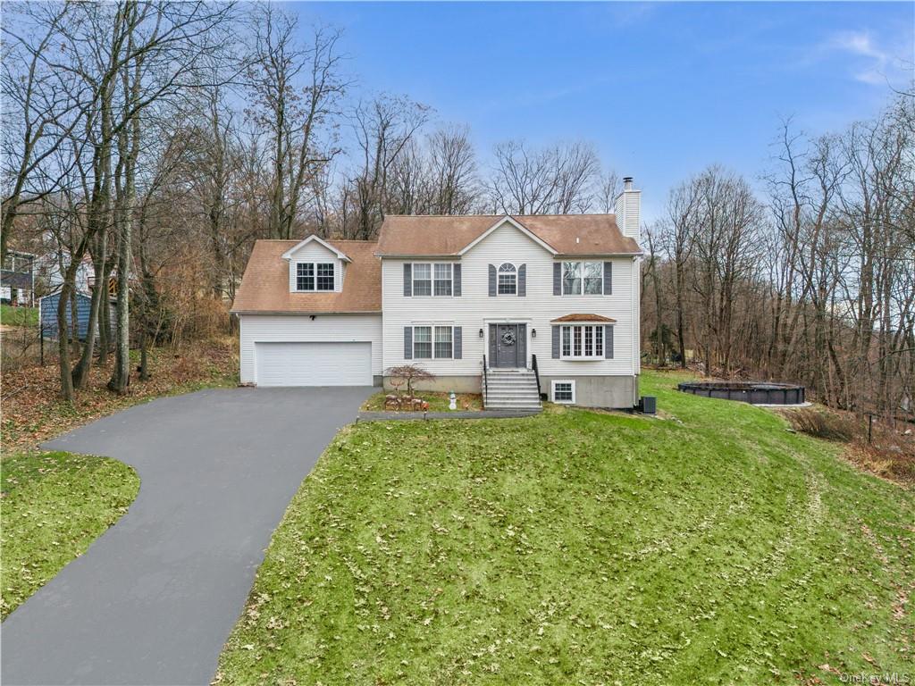 Single Family in Cortlandt - Helena  Westchester, NY 10547