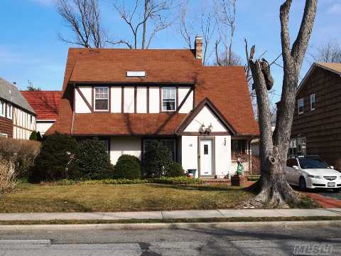 Charming Tudor In Move In Condition.Large Master Suite With Lots Of Closets. Priced To Sell