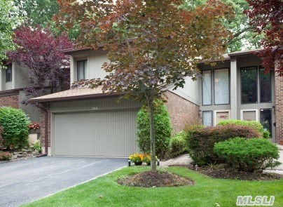 Redone Newport In A Private Cul-De-Sac With Wood Floors, Redone Baths, New Appliances, Atrium, And Wood Burning Fireplace