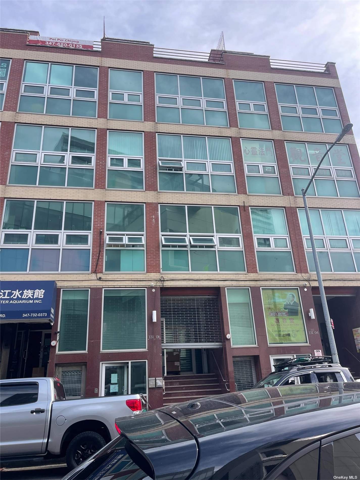 Commercial Lease in Flushing - 40th  Queens, NY 11354