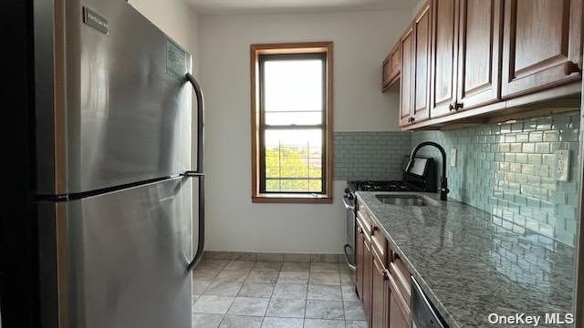 House in Jackson Heights - 94  Queens, NY 11372