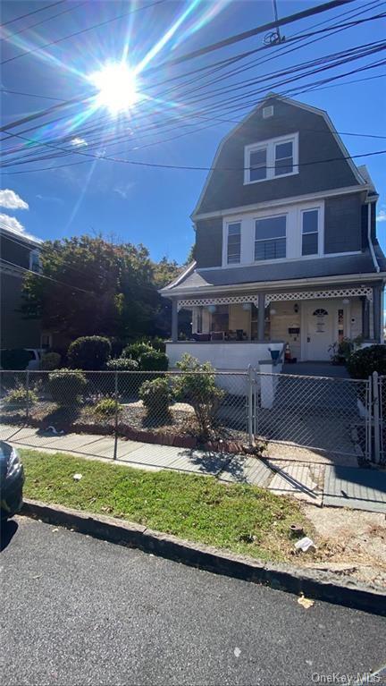 Single Family in Mount Vernon - 3rd  Westchester, NY 10550