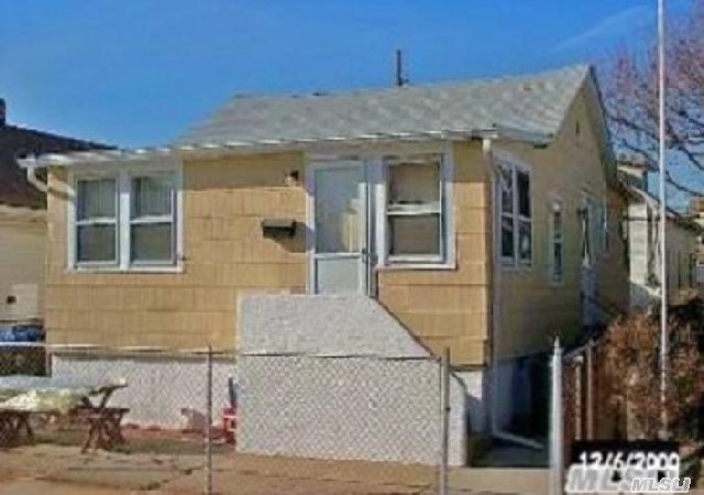 For Investors Damaged House By Hurricane Sandy