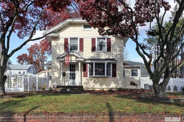 Beautiful, Move-In Condition, South-Facing Colonial In Sd #3 Roslyn Features Hardwood Floors, Molding, Large Dining Room, Gorgeous Kitchen, Finished Basement With Lots Of Storage, Mbr With Cathedral Ceilings And Skylight. Large Deck, Long Driveway And Det 2 Car Garage. Close To Town, Shops, Restaurants, Houses Of Worship, Lirr And Parkway. Boiler/Hwh 4 Years. 3 Heat Zones.