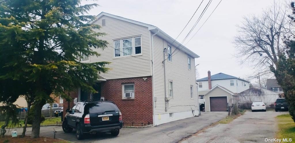 Two Family in Lynbrook - New  Nassau, NY 11563