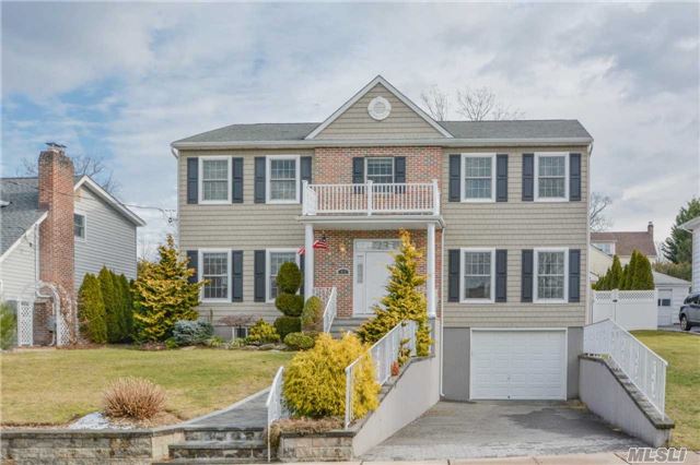 Diamond Center Hall Colonial! This One Has It All..Grand Entry Foyer, State Of The Art Kitchen, Mud-Rm W/Laundry, L-Shaped Liv-Rm Ft.Gas Fp, Form. Dining-Rm, Master W/Bth, 3 Add&rsquo;l Br&rsquo;s, 4 More Bths, Full Fin Bsmt W/ High Ceilings, Attached Garage, Entertainers Yard, Ig Sprinklers, Cac, Alarm, Whole House Generator, Humidity Detector, Retractable Awning, & Much More!!