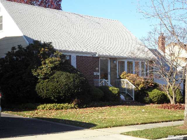 ****Calling All Builders****  Terrific Opportunity On Super Quiet Street In North Syosset,  Close To Town,  Transportation And All...Famed Syosset School District!  House/Property Being Sold 'As Is'