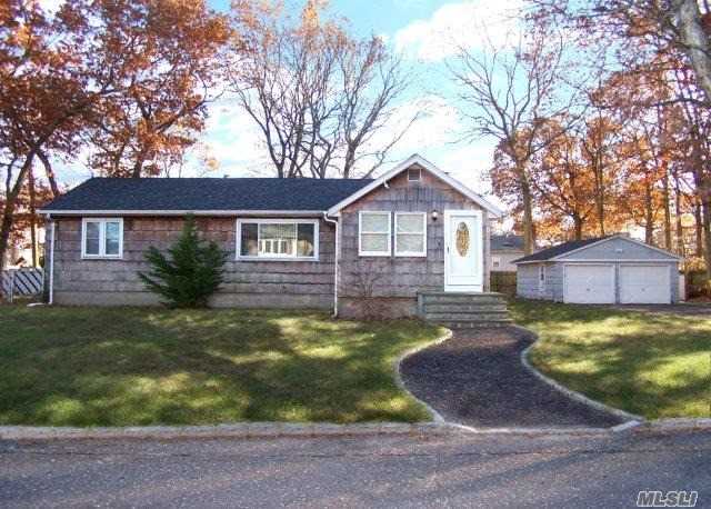 Fully Updated Ranch, New Kitchen W/Stainless Steal Appliances, New Baths, Sachen North Schools.