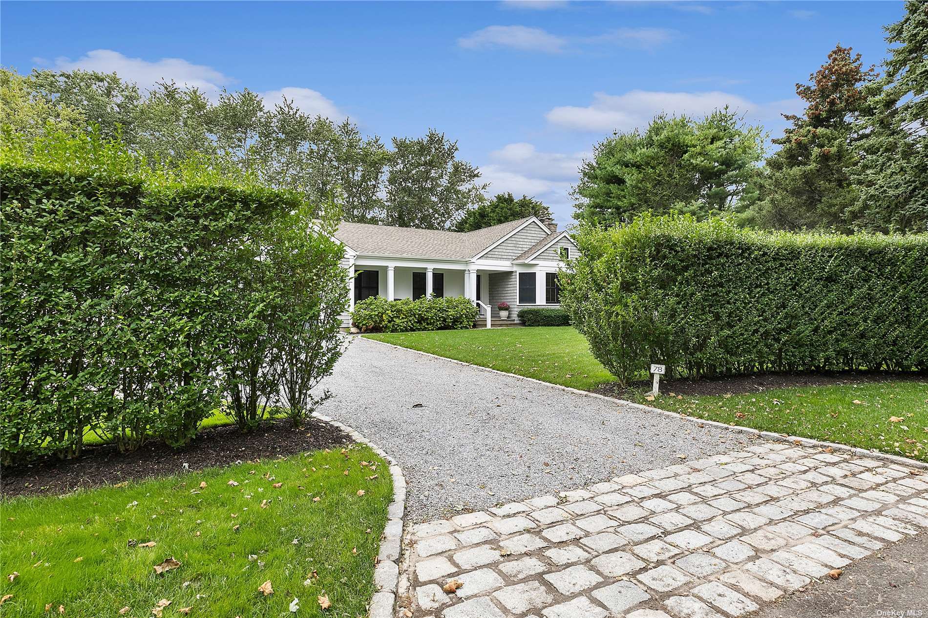 Single Family in Bridgehampton - Williams  Suffolk, NY 11932