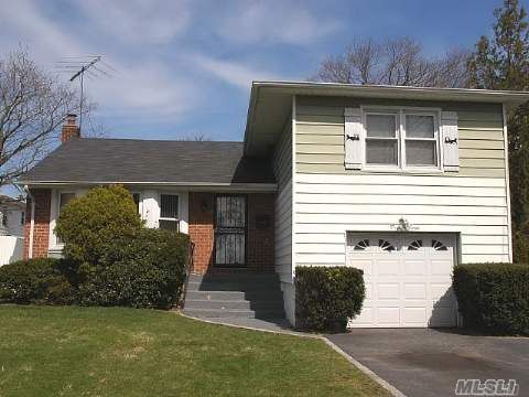 Great Split In South Freeport Just Minutes From The Famous Nautical Mile. Close To All.