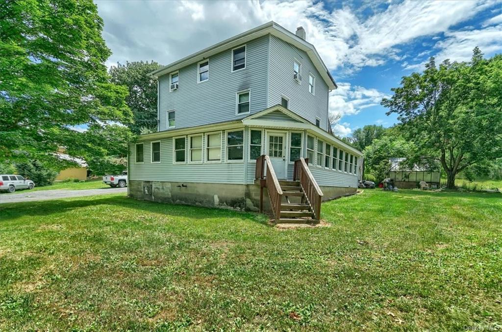 Single Family in Warwick - Round Hill  Orange, NY 10921