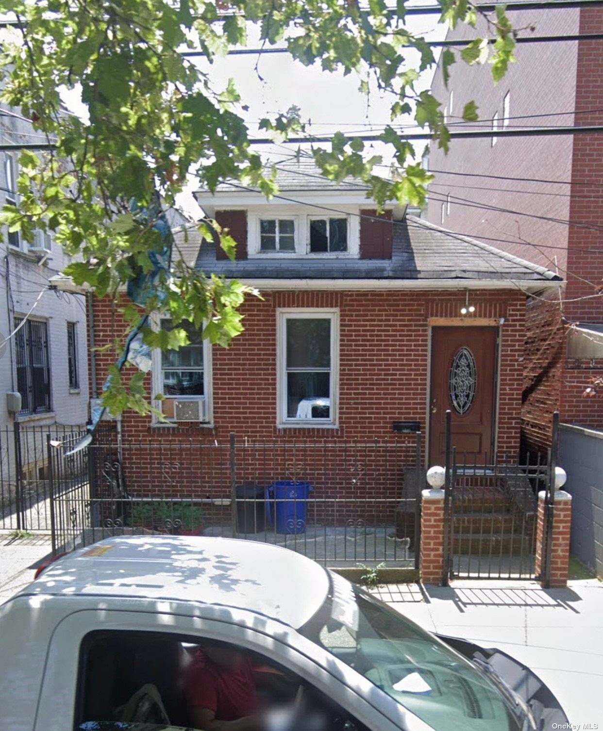 Single Family in Corona - 39th  Queens, NY 11368