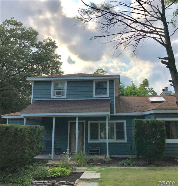 Two Story House On A Corner Lot Just Shy Of 1 Acre With Great Potential. Open Floor Plan With Great Kitchen, Some Minor Remodeling Needed. Solid Home With 2 Horse Zoning!