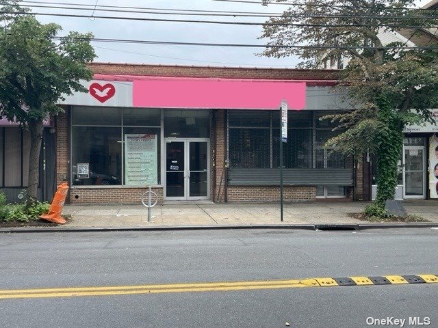 Commercial Lease in Saint Albans - Linden Blvd  Queens, NY 11412
