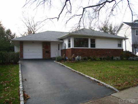 Completely Renovated Bright Beautiful Ranch In Harbor Hills. Fabulous Eik, Stainless Appliances. Sunken Family Room. Dark Wood Floors Throughout. New Windows, New Patio. Cac. Walk To Town And Rr. Oversized Lot 6700 Square Feet. Must See !!