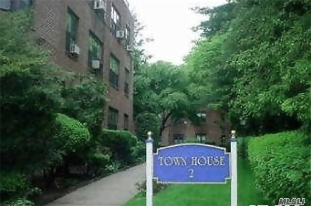 Apartment Building Located In Great Location, 2 Huge True Bedrooms Spacious Living Room With South School That Easy Access To Everywhere. 5 Minutes Walk To Lirr Great Neck Station , Easy Drive To Norther Blvd And Long Island Express (I-495) Highway. Low Maintenance Fee (Incl. Heat, Water, Garbage, Mgmt Service).Easy To Show.