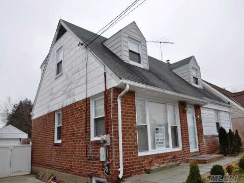 Middle Block, Many Updates - Windows Replaced, Redone Kitchen & Remodeled Baths.