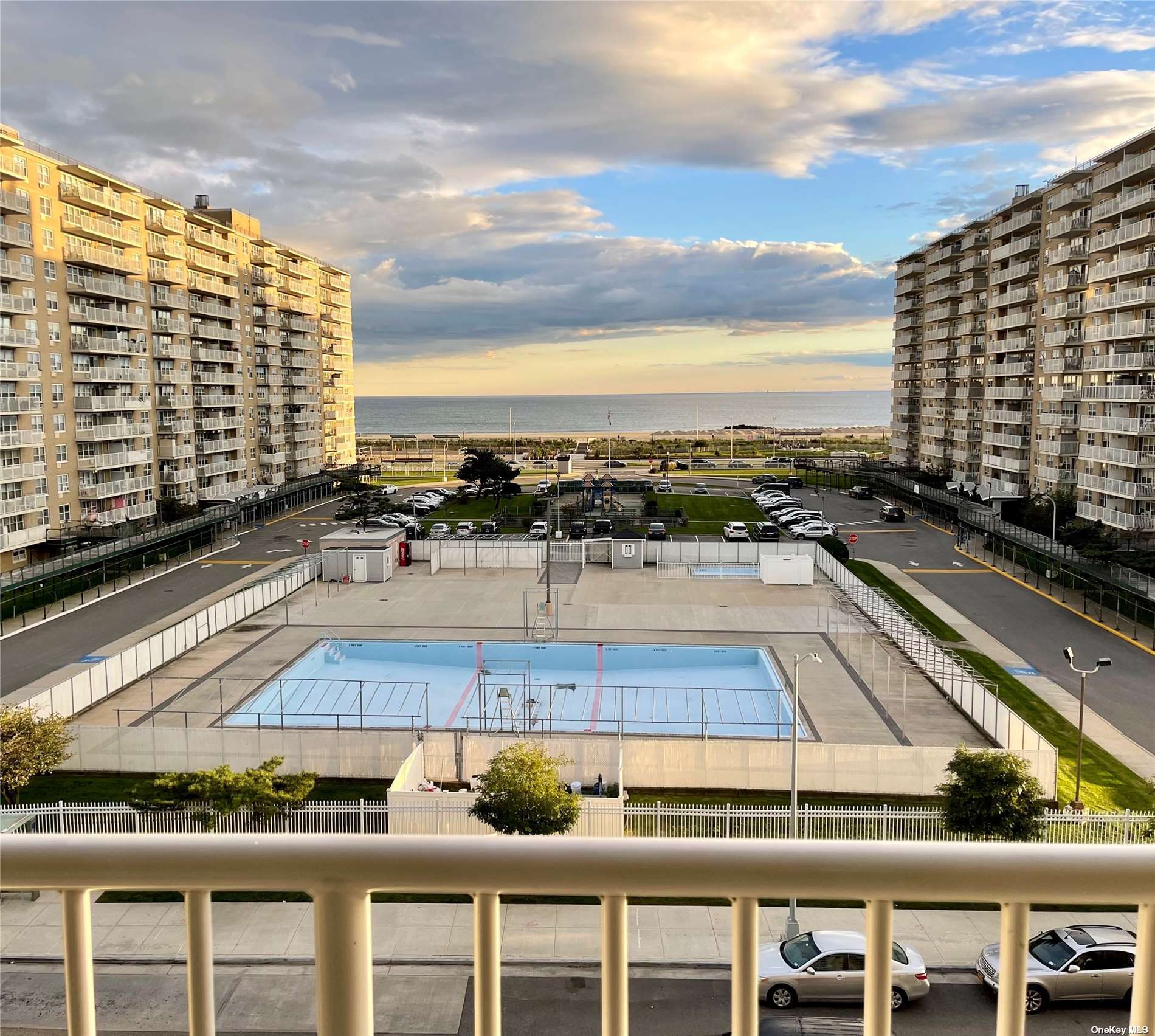 Apartment in Rockaway Beach - Rockaway Beach  Queens, NY 11693