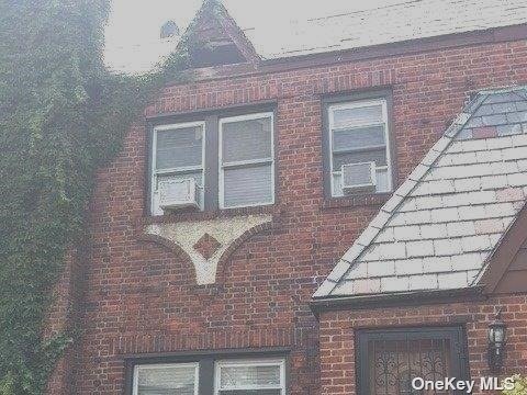 Single Family in Flushing - 90th  Queens, NY 11369