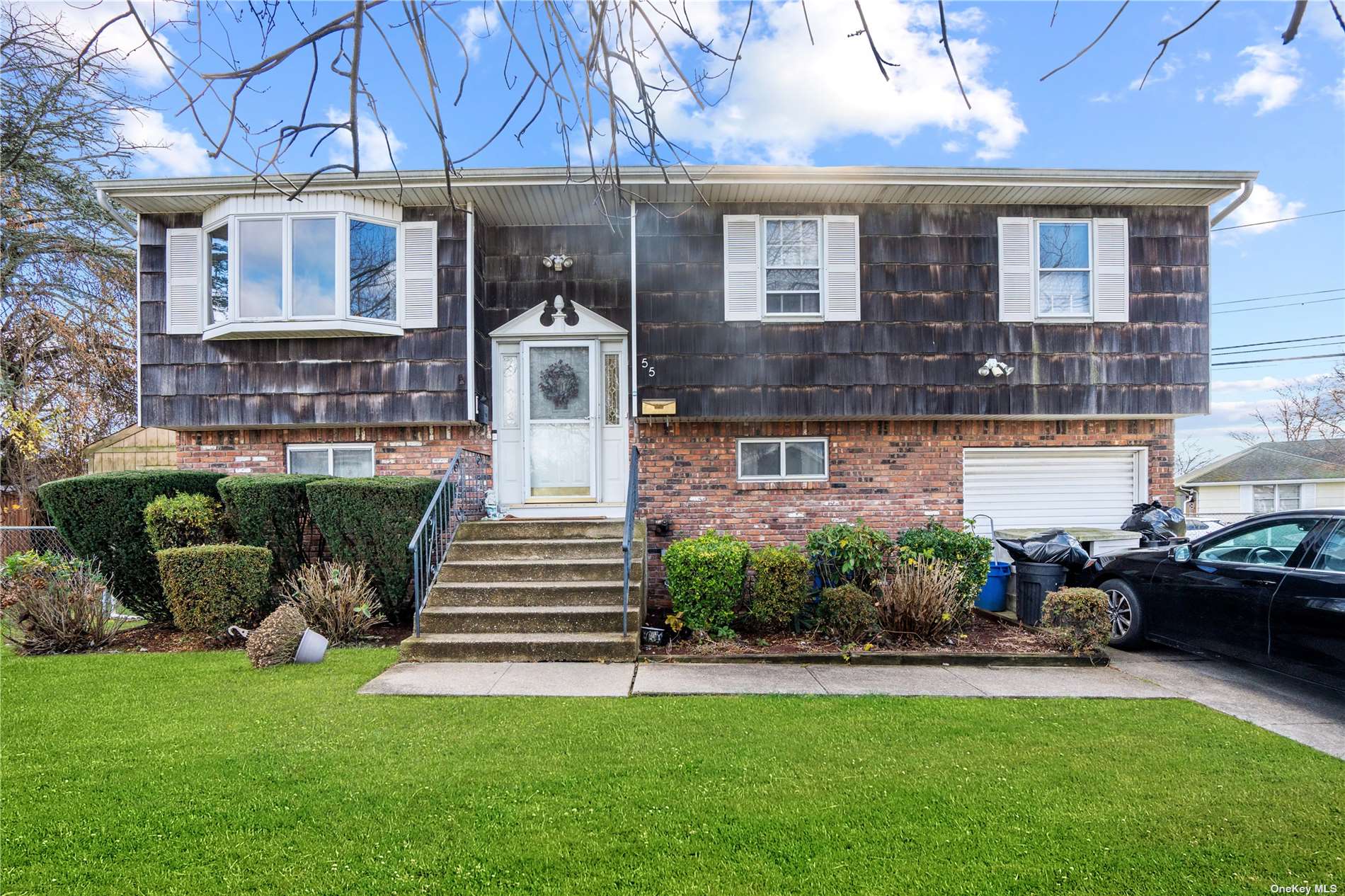 Single Family in Lindenhurst - Piave  Suffolk, NY 11757