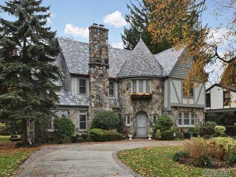 Regal Tudor Mansion Designed By Famous Architect Olive Tjaden. Manor Home Boasts Grand Entry W/ Sweeping Bridal Staircase. Huge Banquet Dining Room, Huge Family Room. 2nd Fl. Nanny Suite. Leaded Glass Windows, Gleaming Hardwood Floors.