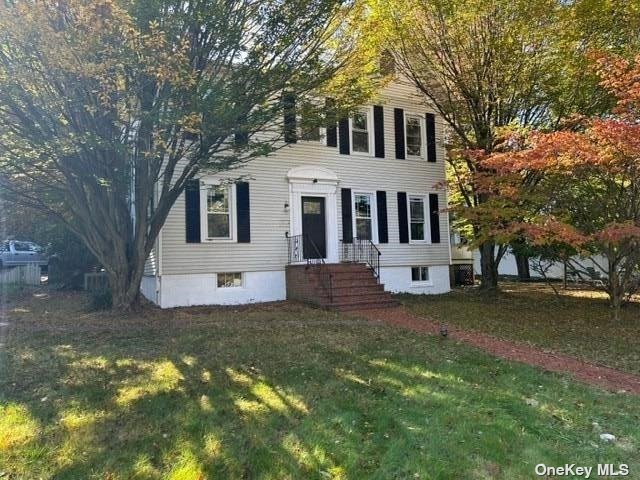 Single Family in Port Jefferson - Liberty  Suffolk, NY 11777