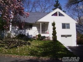 Totally Renovated Colonial On Quiet Tree-Lined Street. Huge New Eat-In Kitchen With Great Room, State-Of-The-Art Appliances, Formal Lr W/Fireplace, Large Dr, Master Suite W/Bath, Library/Guest Room With Full Bath. 2nd Fl Has 3 Bedrooms W/A New Bath. Completely Finished Bsmnt W/Access To Garage. Located In Gn South School Dist. Close To Lirr.