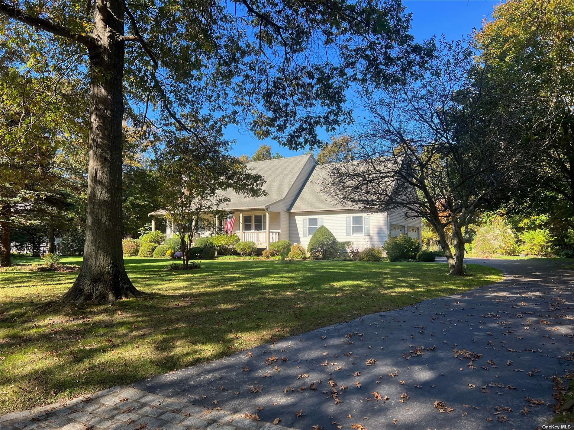 Single Family in Jamesport - Bay  Suffolk, NY 11947