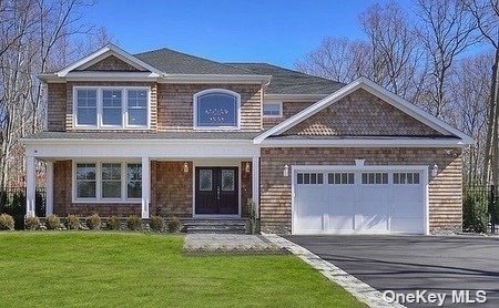 Single Family in Manorville - Jerusalem Hollow  Suffolk, NY 11949