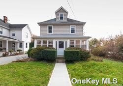 Single Family in Great Neck - Breuer  Nassau, NY 11023