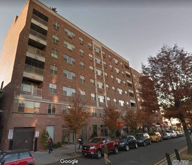 Luxury Condo Steps Away E/F Express Train And M/R/7 Local Train Lines.Buses And Array Of Neighborhood Amenities, Larger Window, Kit Boasts Generous Custom Cabinetry And Granite Countertop, Stainless Steel Appliances. Basement Storage, Tax Abatement 7 Yr, Remaining