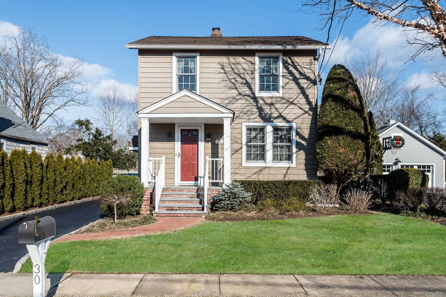 Updated And Impeccable 1924 Colonial. Cac, Generator, Newer Siding, All New Anderson Replacement Windows, Granite Eik, 10 Yr Roof., Walking Distance To Muttontown Preserve!!! Oversized Garage With Pull Down To Large Standup Storage Area. Open House Cancelled!!!!!!