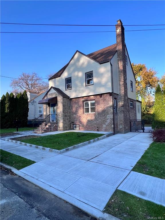 Single Family in Yonkers - Kimball  Westchester, NY 10704