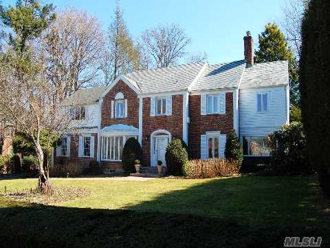 Gorgeous Brick Colonial In Prestigious Village Of Harbor Hills, Grand Living Room With Fireplace,Formal Diningroom And Huge Mastersuite W/New Bath&Jaccuzi.Part Of Club Area, Park, Pool, Tennis & Marina.