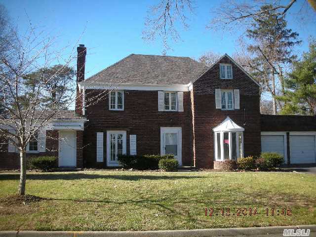 Manhasset; This Beautiful Detached Colonial Is A True Diamond In The Rough. Lots Of Potential. Features A Large Lot,  New Roof And A 2 Car Attached Garage With A Private Driveway.