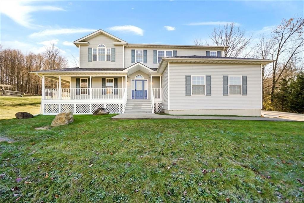 Single Family in Blooming Grove - Country Woods  Orange, NY 10918