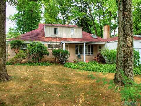 Beautiful Redone Expanded Ranch In N. Village Of Great Neck! Lrg L-Shaped Lr W/Fireplace, Dr And Den. The Kit Is Huge, 2 Lovely Brs W/1 & 1/2 Ba, Laundry On Main Floor. 2nd Floor Has Two Brs W/Full Bath. Lrg Basement And 1 Car Att Garage. Great Neck North Schools, Park District Includes Tennis, Waterside Park + Winter Complex & Ice Skating!