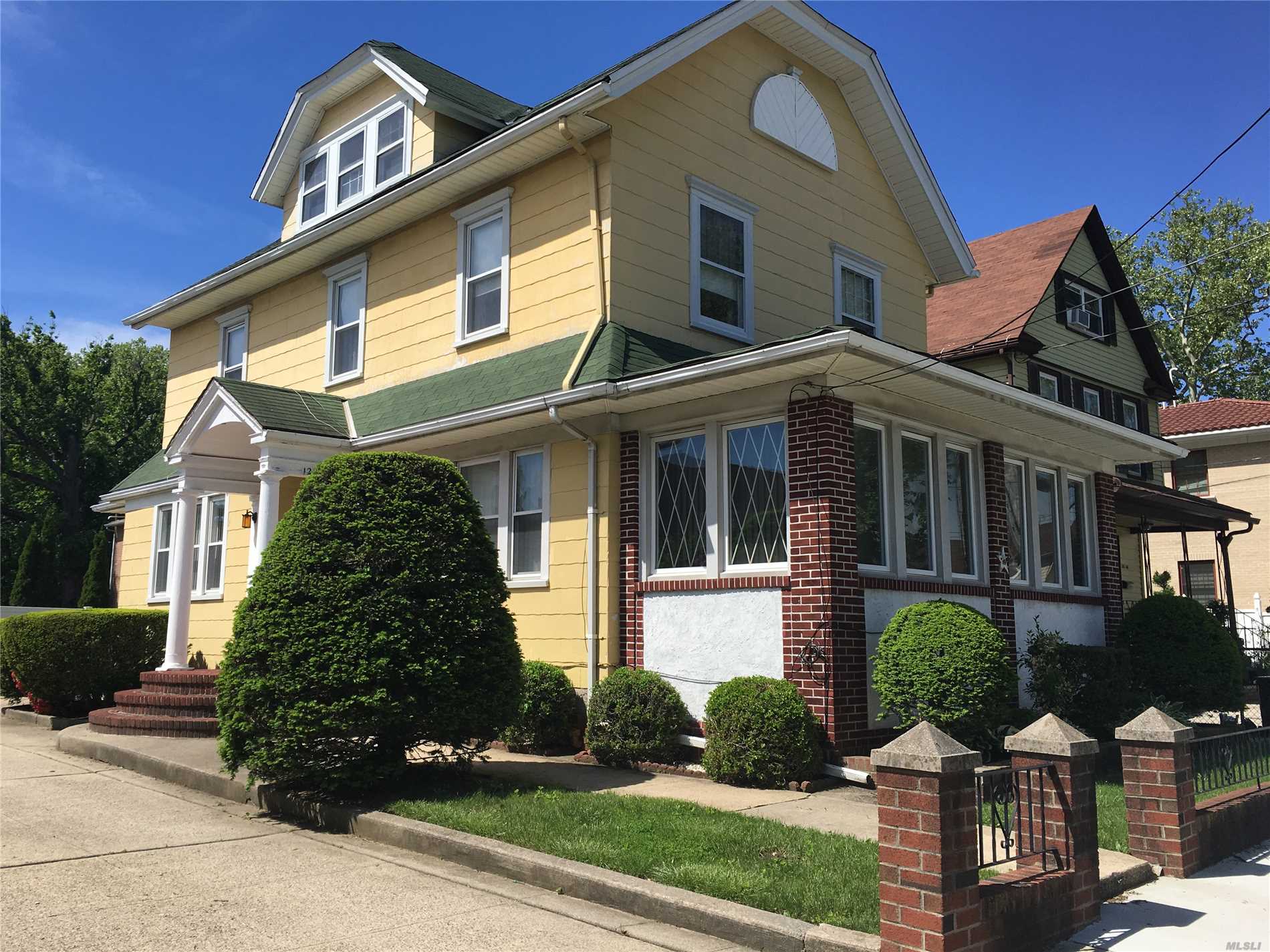 Spacious Charming Dutch Colonial , 2.5 Stories Set On 50X100 Lot With 2 Car Det. Garage. Great For Large Family, Features 5 Bedrooms, Den , Hardwood Floor Thru Out. There Are New Appliances On The First Floor.