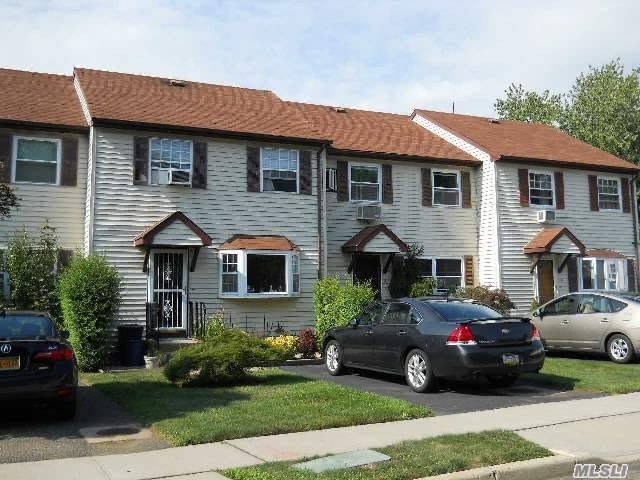 Townhouse, Walk To Lirr & Store, Finished Basement, Beauty Backyard, All Information Not Guaranteed. Prospective Buyer To Re-Verify All Info, No Offer Considered Accepted Until Contracts Are Fully Executed