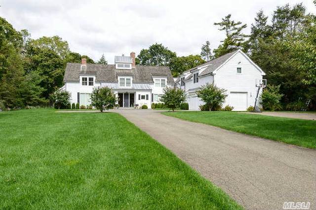 Young,  Stunning Ny Chic 6  Bedroom Home Set On A Quiet Cul-De-Sac.  White Oak Floors,  Custom Hi End Kitchen,  4 Fireplaces,  Hi Ceilings,  5 Bedrooms Ensuite.  Cabana And In Ground Salt Water Pool Set On 2 Park-Like Acres.  Jericho Sd.