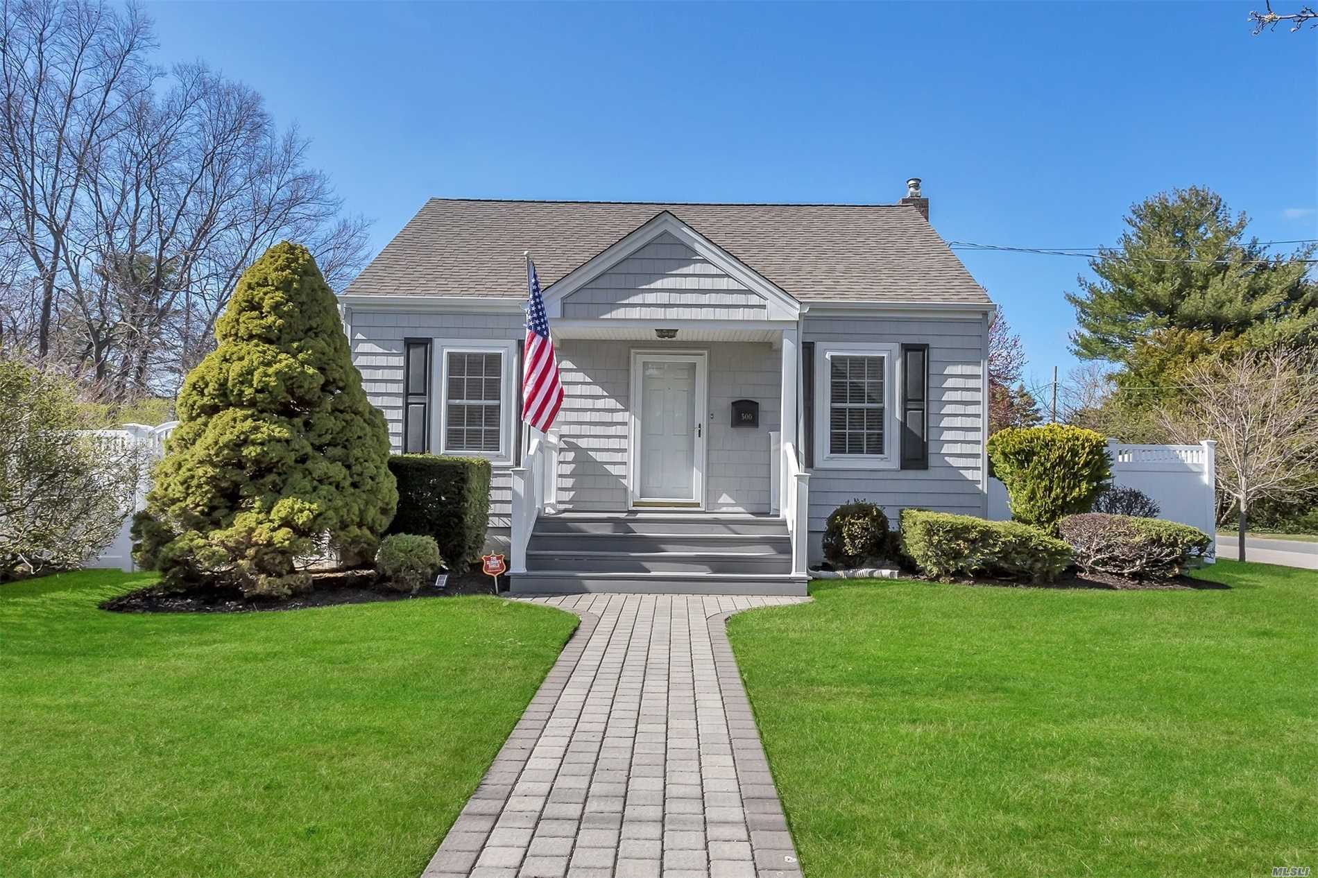 Beautifully Maintained Cape Cod! Lovely Neighborhood, Northport Schools, Updated Roof, Siding, Windows, Kitchen And Baths! New Paver Patio And Pvc Fence! Low Taxes Of $4123.50 This Is The One You Have Been Waiting For!!-