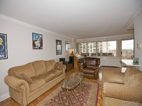 Spectacular Two Bedroom Deluxe Apartment With Seperate Dining Area. Corner Unit. Fully Custom Renovate,Including New Custom Kitchen And Two Full Bathrooms, Hardwood Floors, High Floor With Water And Nyc Views. Two Terraces.24 Hour Doorman, Health Club, Large Outdoor Heated Pool,Tennis Courts,Conveinent & Dry Cleaning Stores. A True Residential Enclave.