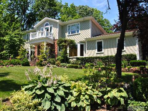 Elegant Treasure Home In A Gorgeous Park-Like Setting With Luxurious Gardens, Spa Like Heated Pool, Jacuzzi And Tennis. Architecturally Perfect, Bringing The Outdoors In Through The Glass Doors & Windows. Vaulted Award Winning Huge Gourmet Kitchen. Entirely Gorgeous!