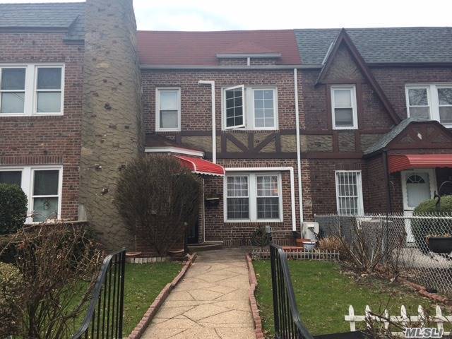 Beautiful All Brick Three Bedroom Colonial, Lot , With Car Garage New Window, New Bethroom. Convenient Flushing/Bayside Location Close To Shops 7 Buses. Top Schools Ps159, Is25 & Bayside High School. Full Finished Basement With Separate Entrance