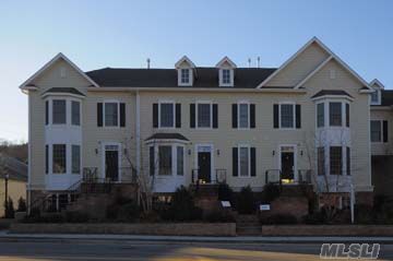 Beautiful Townhome In Historic Oyster Bay Hamlet, 2,177 Sq. Ft, Elegantly Appointed Kitchen And Baths.