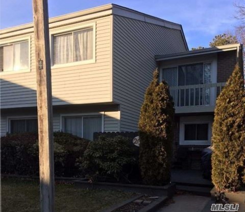 Mint Condo 3Br 1.5 Bath. End Unit, Shares Only 1 Partial Wall With Other Unit. Balcony Access From Master And Private Fenced Entrance Patio. Condo In Nice Community. New Heating And Cac Systems, Less Than 2 Years Old.