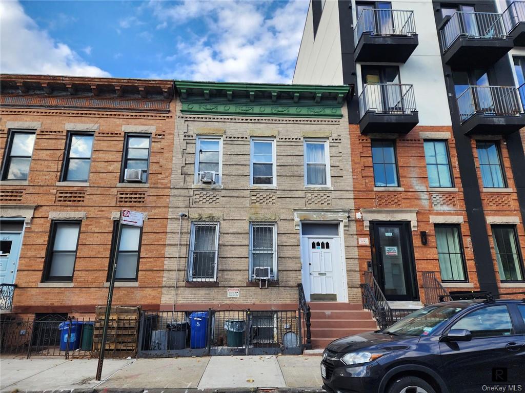 Single Family in Brooklyn - Jackson  Brooklyn, NY 11211