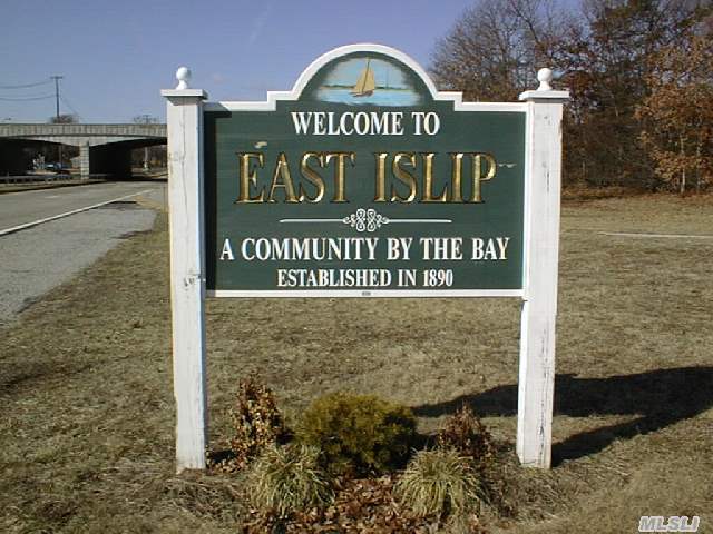 Full 1/4 Acre Of Property In Beautiful East Islip.Don't Miss This Opportunity To Build Or Have Built Your Own Beautiful Home On This Lovely Lot.